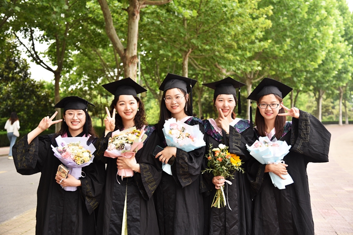 湖北文理学院2021毕业季：定格，滚烫的青春（图）